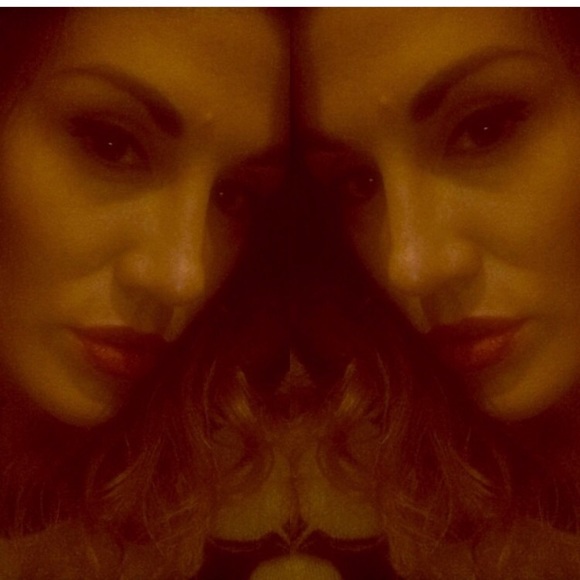 Bookmark my closet by saving this post🦩 - Picture 2 of 2